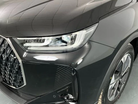EBRO S700 1.6 TGDI Luxury 7 DCT