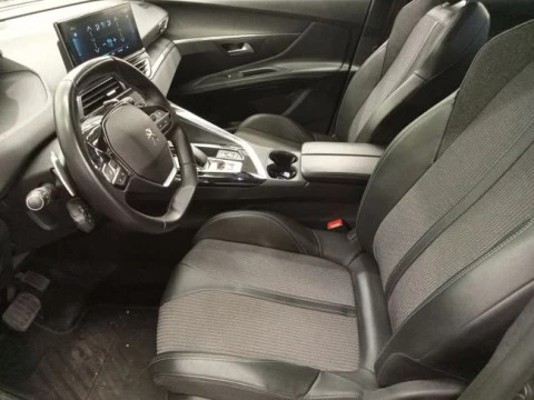 Peugeot 3008 Hybrid 225 e-EAT8 Allure