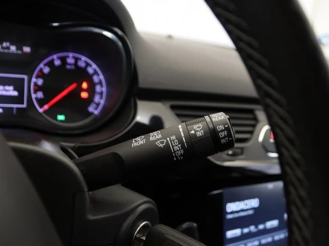 Opel CORSA 1.4 DESIGN LINE GLP 5P