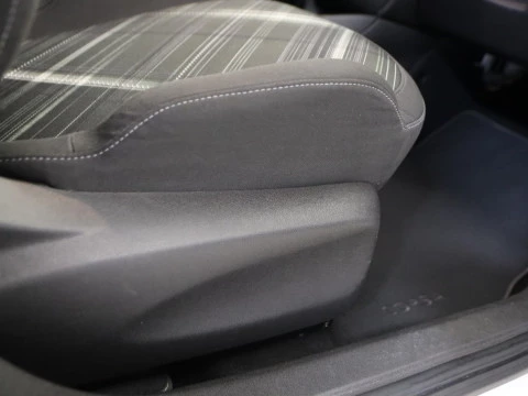 Opel CORSA 1.4 DESIGN LINE GLP 5P