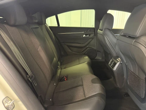 Peugeot 508 Hybrid 5P Allure HYBRID 225 e-EAT8