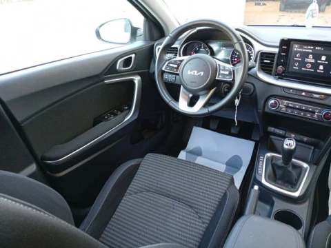 Kia XCeed 1.6 MHEV iMT Drive 100kW (136CV)