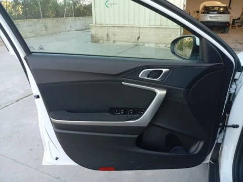 Kia XCeed 1.6 MHEV iMT Drive 100kW (136CV)