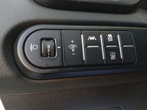 Kia XCeed 1.6 MHEV iMT Drive 100kW (136CV)