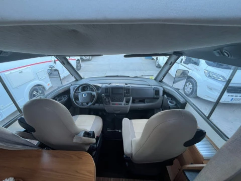 BURSTNER AVIANO L670 AVIANO 670I