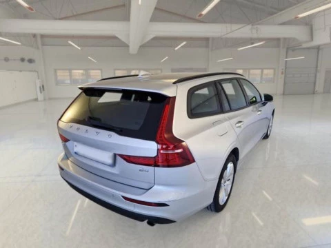 Volvo V60 2.0 B4 (D) Momentum Auto