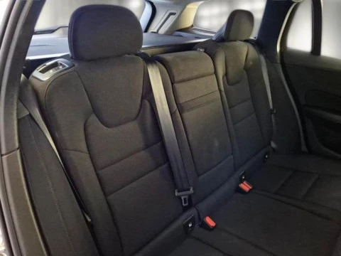 Volvo V60 2.0 B4 (D) Momentum Auto