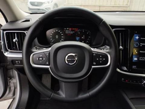 Volvo V60 2.0 B4 (D) Momentum Auto