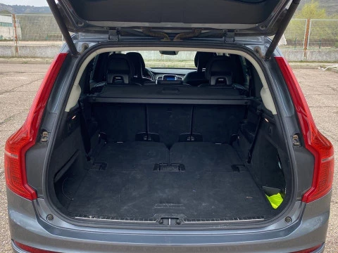 Volvo XC90 2.0 D5 MOMENTUM C 4WD AUTO 5P 7 Plazas