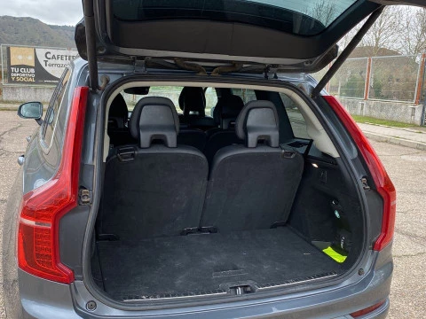 Volvo XC90 2.0 D5 MOMENTUM C 4WD AUTO 5P 7 Plazas