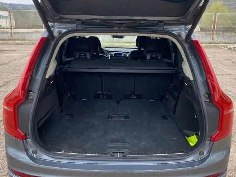 Volvo XC90 2.0 D5 MOMENTUM C 4WD AUTO 5P 7 Plazas