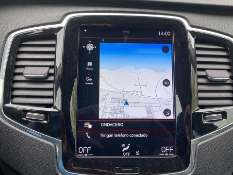 Volvo XC90 2.0 D5 MOMENTUM C 4WD AUTO 5P 7 Plazas