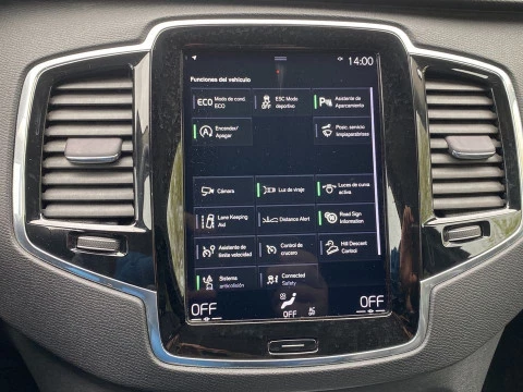 Volvo XC90 2.0 D5 MOMENTUM C 4WD AUTO 5P 7 Plazas