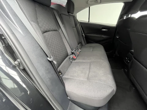 Toyota Corolla Sedán 140H STYLE 