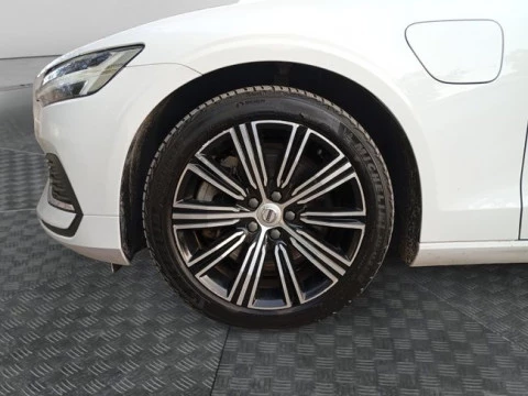 Volvo V60 2.0 T6 AWD Recharge Inscription Auto