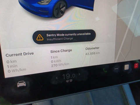 Tesla Model 3 RWD