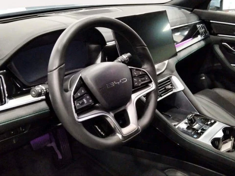 BYD SEAL U DM-i Comfort 160 kW (218 CV)