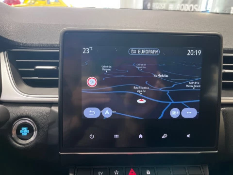 Renault Captur Fast Track E-TECH PHEV 160cv