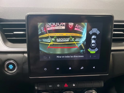 Renault Captur Fast Track E-TECH PHEV 160cv