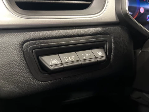 Renault Captur Fast Track E-TECH PHEV 160cv