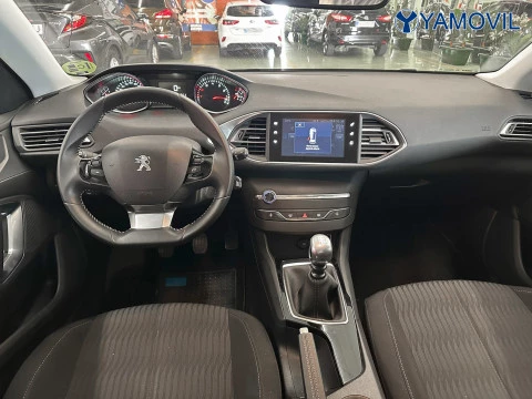 Peugeot 308 PureTech 130 SANDS Active 96 kW (130 CV)