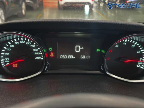 Peugeot 308 PureTech 130 SANDS Active 96 kW (130 CV)
