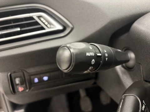 Peugeot 308 PureTech 130 SANDS Active 96 kW (130 CV)