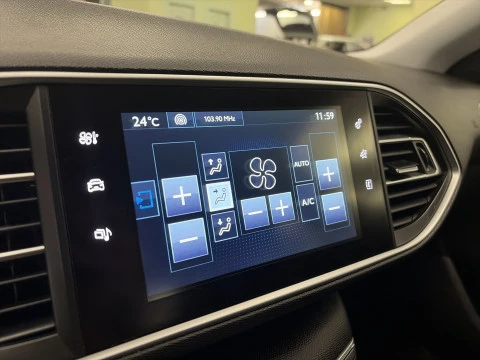 Peugeot 308 PureTech 130 SANDS Active 96 kW (130 CV)