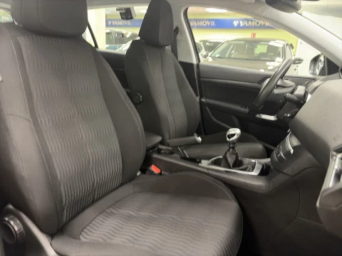 Peugeot 308 PureTech 130 SANDS Active 96 kW (130 CV)
