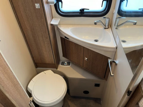 DETHLEFFS TREND I 7057 TREND 7057