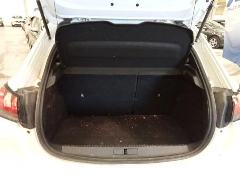 Peugeot 208 BlueHDi 73kW (100CV) Active