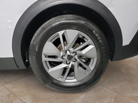 Peugeot 408 408 Allure HYBRID 145 eDCS6