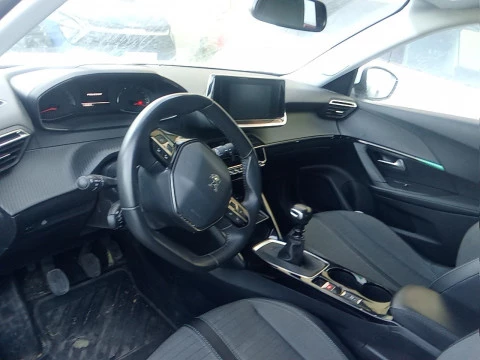 Peugeot 2008 Allure BlueHDI 81kW (110CV)