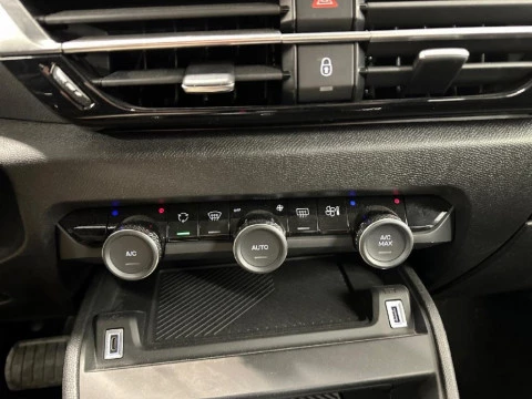 Citroën C4 BlueHDi 130 S&S EAT8 Plus