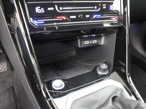 Volkswagen T-Roc DARK LINE 1.0 TSI 115 CV