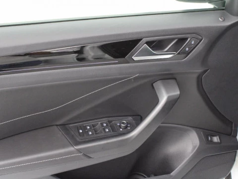 Volkswagen T-Roc DARK LINE 1.0 TSI 115 CV