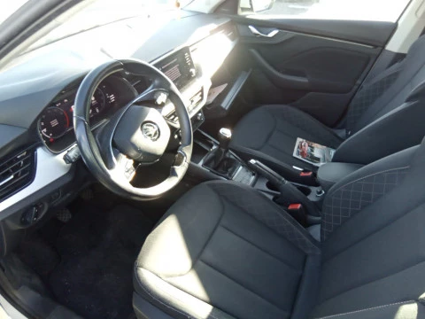 Skoda Kamiq 1.0 TSI 81kW (110CV) Emotion