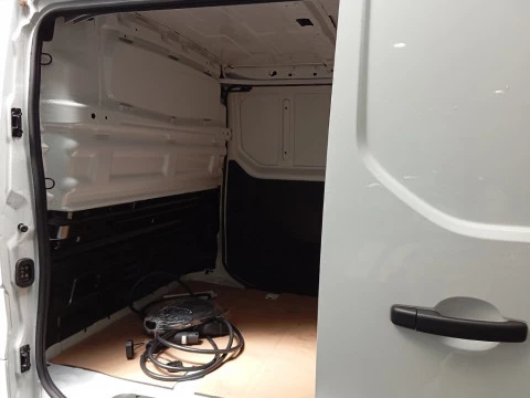 Renault Trafic nuevo trafic E-Tech electrico L2 furgon H1 bateria 52kW