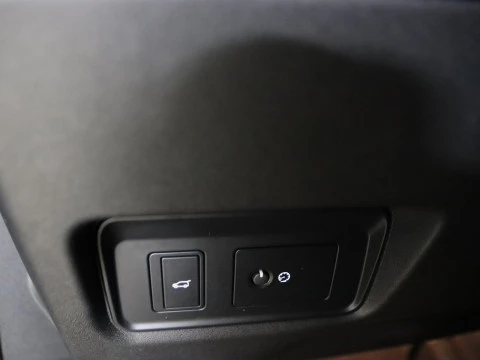 Jaguar E-PACE 2.0 D MHEV AUTO 4WD 5P