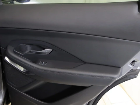 Jaguar E-PACE 2.0 D MHEV AUTO 4WD 5P