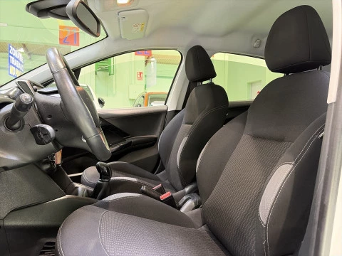Peugeot 208 PureTech 82 SANDS Active 60 kW (82 CV)