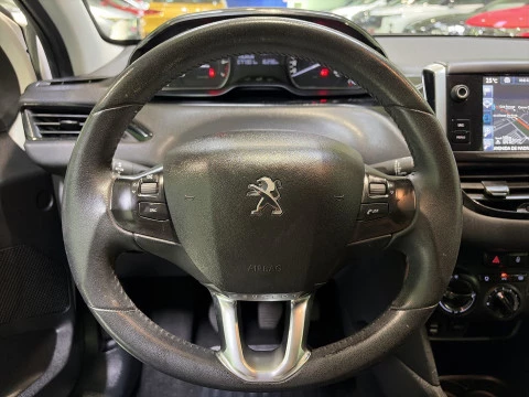 Peugeot 208 PureTech 82 SANDS Active 60 kW (82 CV)