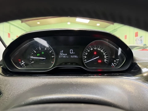 Peugeot 208 PureTech 82 SANDS Active 60 kW (82 CV)
