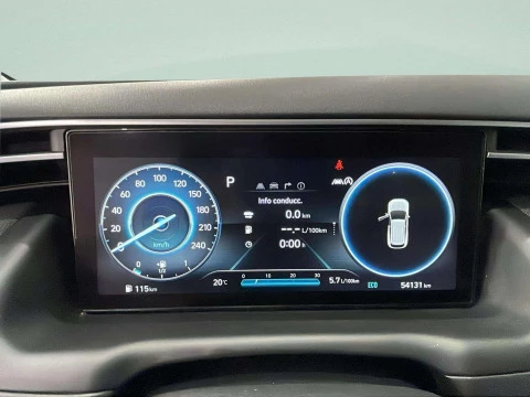 Hyundai Tucson 1.6 CRDI MHEV 100KW TECNO SKY DCT 136 5P
