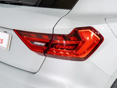 Audi A1 Sportback Adrenal Black 30TFSI 85kW S tr