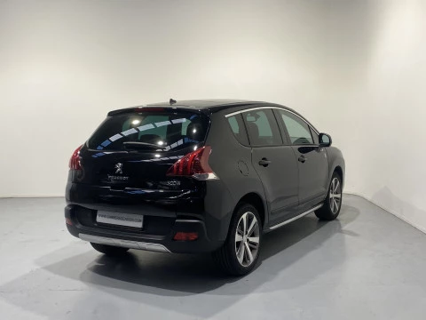 Peugeot 3008 Allure 1.2 PureTech 130 SS