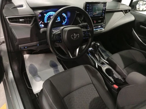 Toyota Corolla 1.8 125H ACTIVE TECH E-CVT