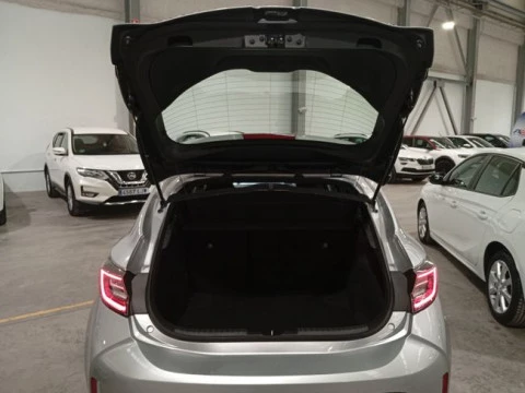 Toyota Corolla 1.8 125H ACTIVE TECH E-CVT