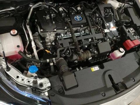 Toyota Corolla 1.8 125H ACTIVE TECH E-CVT
