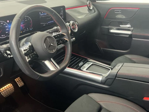 Mercedes-Benz GLA 200 D